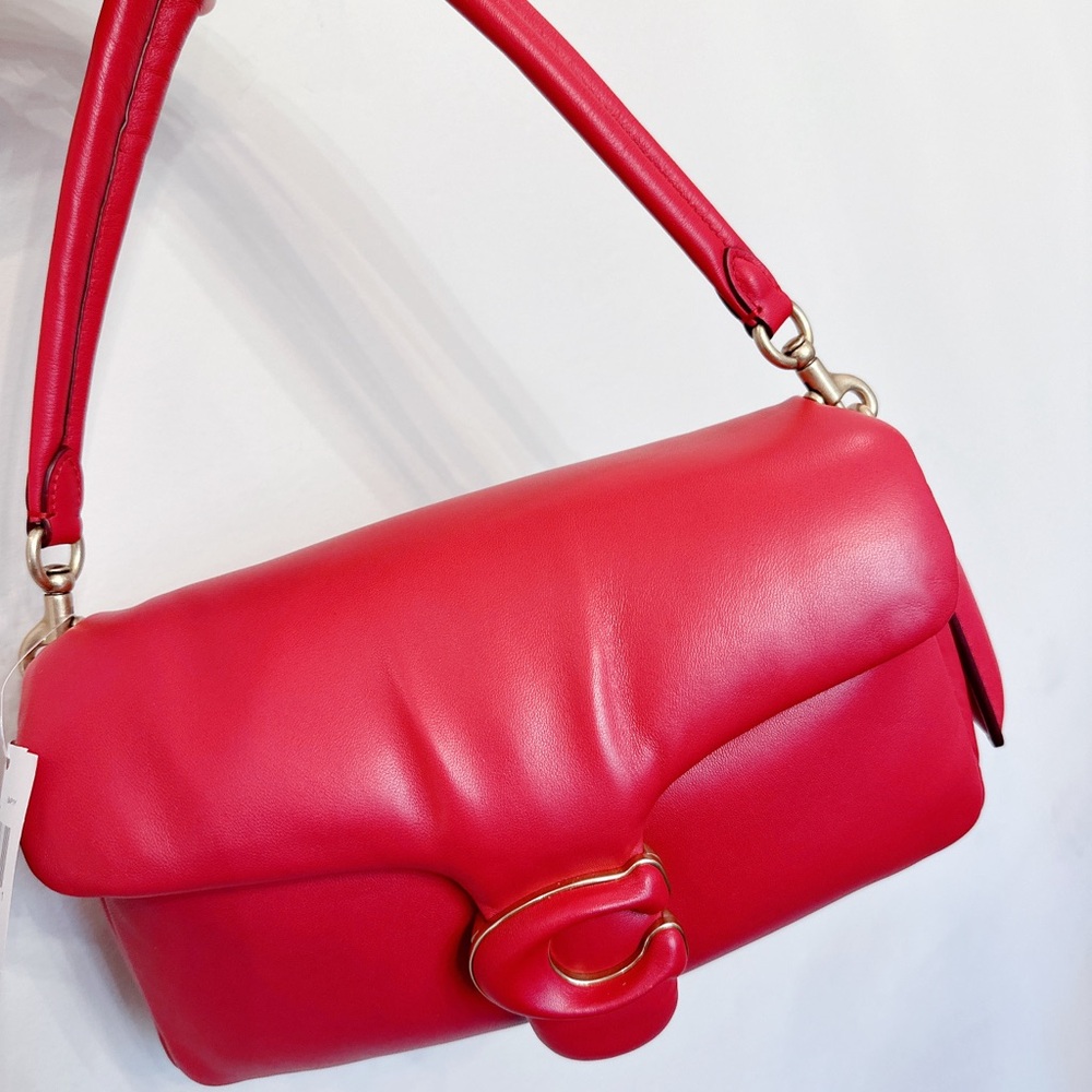 NWT Coach Pillow Tabby 26 Red Apple C0772 - Picture 7 of 12